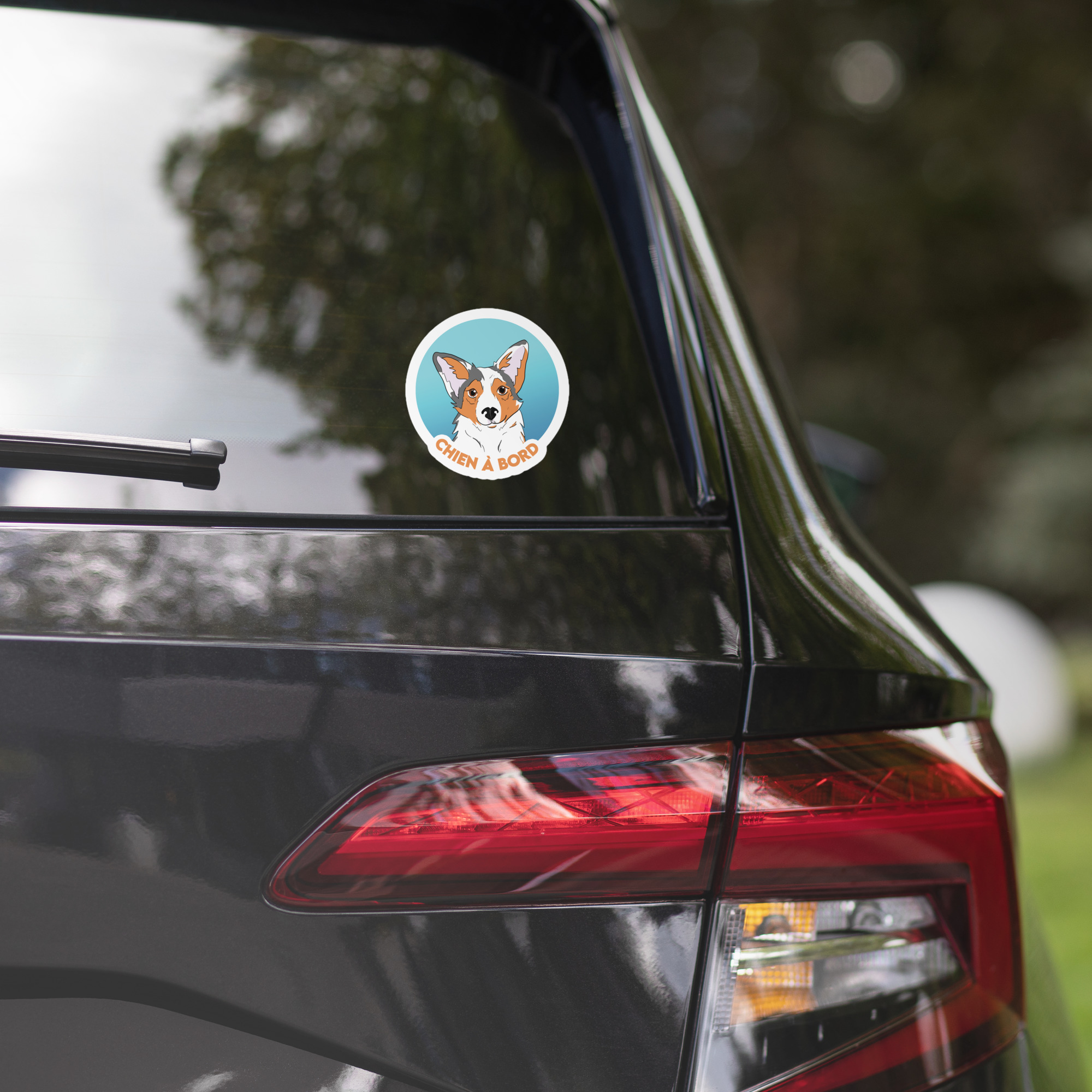 sticker-chien-a-bord-autocollant-voiture-chien